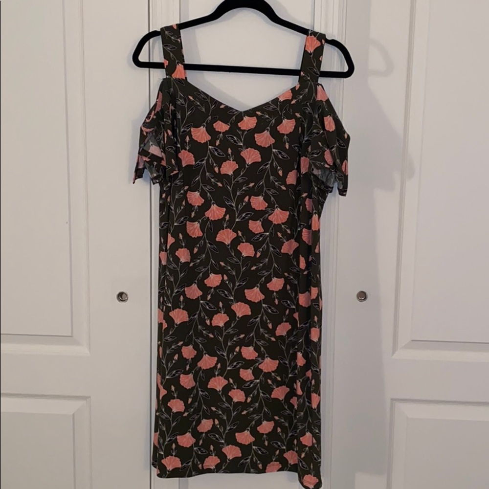 COPY - Cold shoulder dress
